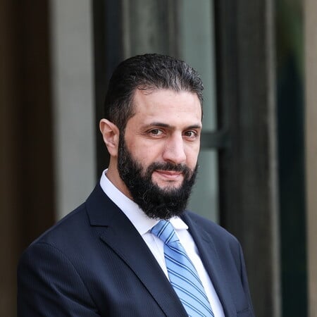 Συρία: Οι πρώτες εκλογές μετά τον Άσαντ – Δημοκρατική μετάβαση ή νέα μορφή ελέγχου;