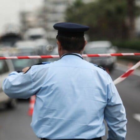 Κυκλοφοριακές ρυθμίσεις στην παλαιά Λεωφόρο Ποσειδώνος για δύο μήνες