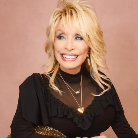 Η Ντόλι Πάρτον απαντά στις φήμες για την υγεία της: «Δεν έχω πεθάνει ακόμα!»