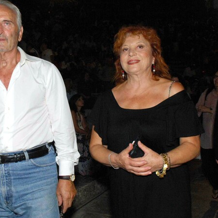 Χρυσούλα Διαβάτη: «Οι γιατροί δεν μπόρεσαν να τη βοηθήσουν, μπήκε τρεις φορές στο νοσοκομείο» λέει ο σύζυγός της