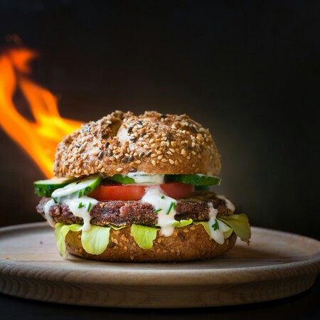 Το Ευρωκοινοβούλιο αποφάσισε: «Μπριζόλα», «μπιφτέκι», «λουκάνικο» είναι λέξεις μόνο για κρέας