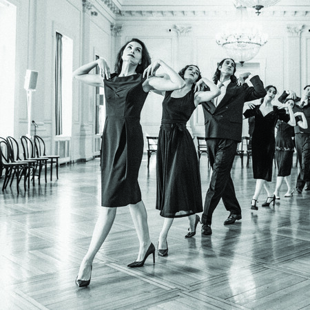 «Kontakthof»: Το έργο της Pina Bausch στο Εθνικό Θέατρο με ελληνικό θίασο