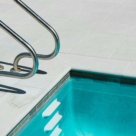 Ελεύθεροι ο διευθυντής, ο ναυαγοσώστης και ο πατέρας του 6χρονου που πνίγηκε στη Σαντορίνη