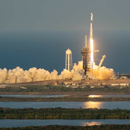 Ο άνθρωπος επιστρέφει στη Σελήνη: NASA και SpaceX ετοιμάζουν αποστολή με το Starship