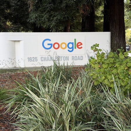 Google: Επένδυση 15 δισ. δολαρίων στην Ινδία για τη δημιουργία «κέντρου τεχνητής νοημοσύνης»