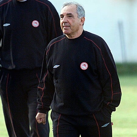 ΓΙΑΝΝΗΣ ΚΟΛΛΙΑΣ ΟΛΥΜΠΙΑΚΟΣ