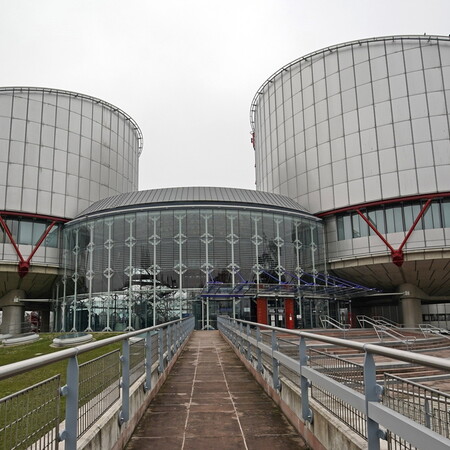 Το Ευρωπαϊκό Δικαστήριο καταδικάζει την Ελλάδα για έλλειψη αμεροληψίας στην υπόθεση Τσατάνη