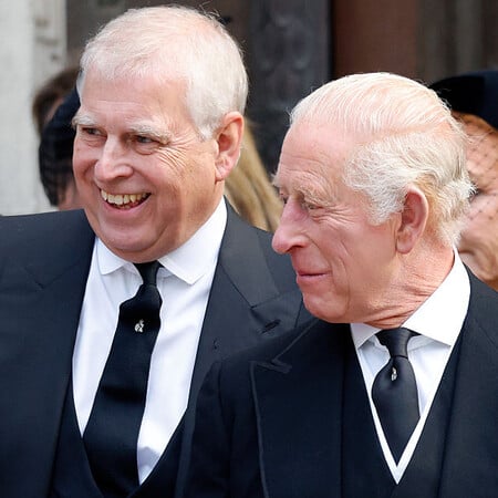 Βασιλιάς Κάρολος: Θέτει εκτός των εορτασμών των Χριστουγέννων τον αδελφό του λόγω σκανδάλου Έπσταϊν