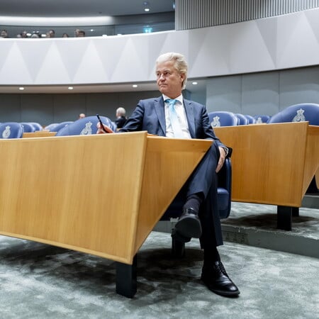 Γκερτ Βίλντερς: Ο Ολλανδός πολιτικός που κυβερνά μόνος του ένα κόμμα χωρίς μέλη