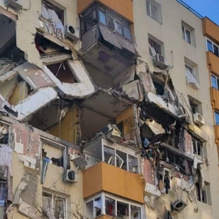 Βουκουρέστι: Δύο νεκροί και 12 τραυματίες από ισχυρή έκρηξη σε πολυκατοικία