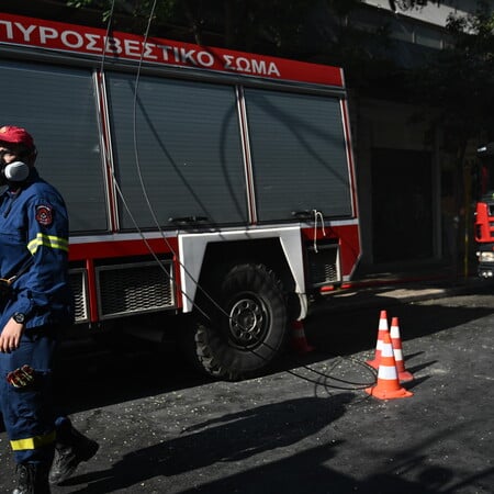 Φωτιά σε διαμέρισμα στη Λαμία: Νεκρός 50χρονος