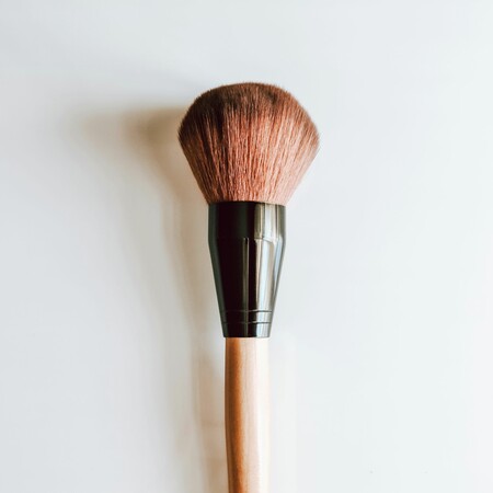 Πώς ένα πινέλο μακιγιάζ μπορεί να ανακουφίσει αποτελεσματικά τη φαγούρα