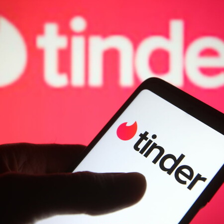 Tinder: Υποχρεωτική επαλήθευση προσώπου για νέους χρήστες στις ΗΠΑ
