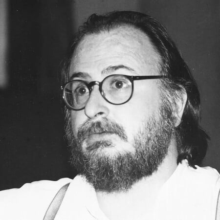 Μεγαλώνοντας με τους «Κωλοέλληνες»