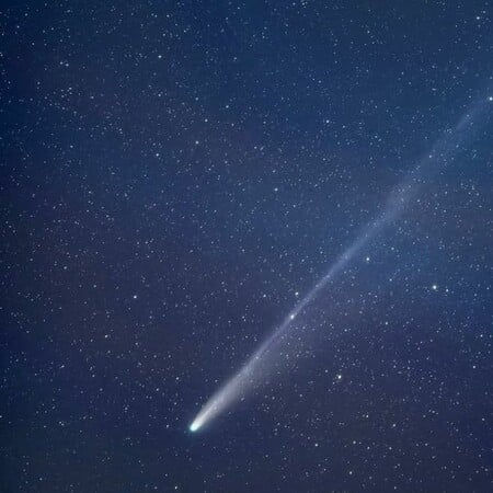 Φωτογράφος του National Geographic απαθανάτισε τον κομήτη Lemmon