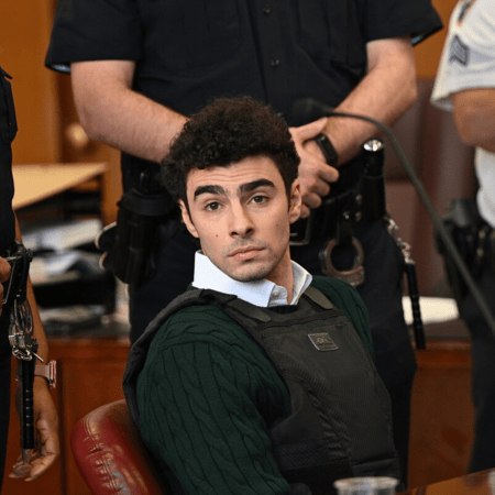 Λουίτζι Μαντζιόνε: Οι συγκρατούμενοι του στη φυλακή του Μπρούκλιν τον αποκαλούν «πρεσβευτή»