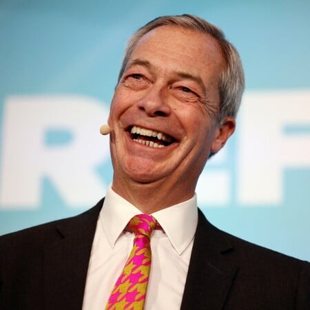 Ηνωμένο Βασίλειο: Ο Φάρατζ θα ήταν καλύτερος πρωθυπουργός από τον Στάρμερ, λένε οι ψηφοφόροι