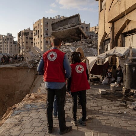 Ισραήλ: Απαγορεύθηκε η πρόσβαση του Ερυθρού Σταυρού σε Παλαιστίνιους κρατούμενους 