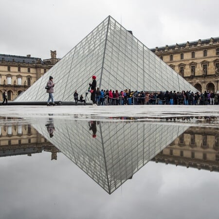 Ληστεία στο Λούβρο: «Πέντε οι νέες συλλήψεις» λέει η εισαγγελέας Παρισιού