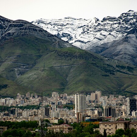 Ιράν: Ο πρόεδρος Πεζεσκιάν θέλει να αλλάξει την πρωτεύουσα της χώρας