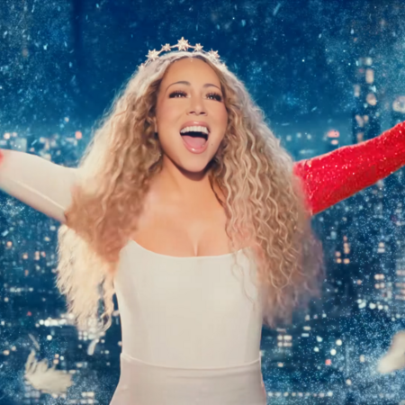 «It's time» - Η Μαράια Κάρεϊ δίνει το σύνθημα για την έναρξη των Χριστουγέννων