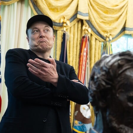 ΜΑΣΚ TESLA ΝΟΡΒΗΓΙΑ