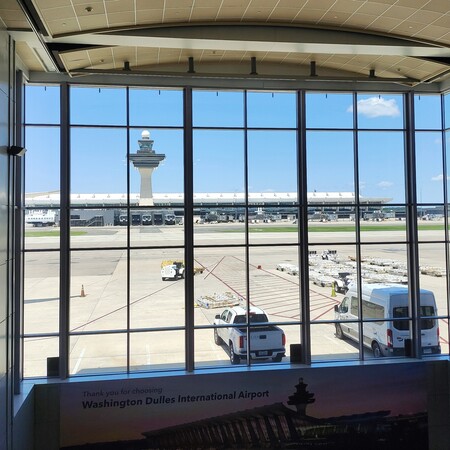 ΟΥΑΣΙΝΓΚΤΟΝ ΑΕΡΟΔΡΟΜΙΟ ΠΤΗΣΕΙΣ