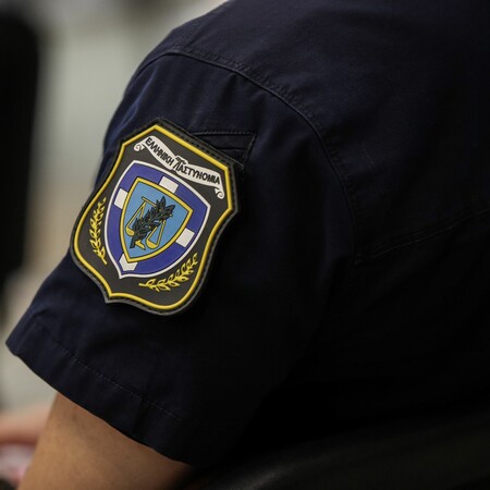 Θεσσαλονίκη: Παρίστανε την αστυνομικό και απέσπασε 100.000 ευρώ από 57χρονη