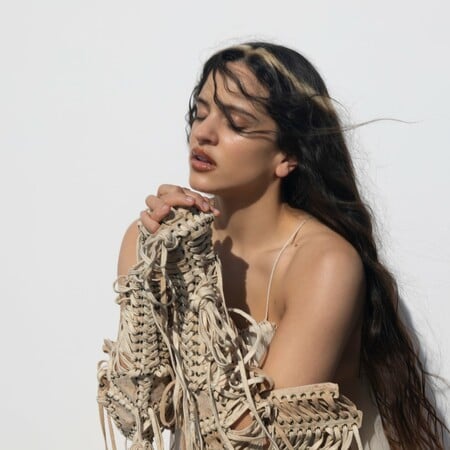 H Rosalia «έπαθε» Björk