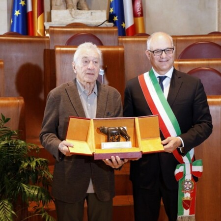 ΡΟΜΠΕΡΤ ΝΤΕ ΝΙΡΟ ΛΥΚΑΙΝΑ ΚΑΠΙΤΩΛΙΟΥ ΜΑΜΝΤΑΝΙ