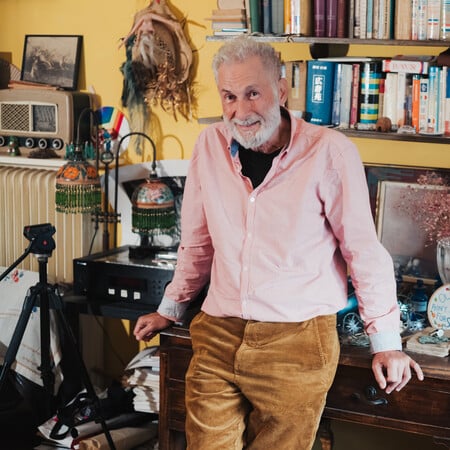 Ένας ύμνος για την γκέι αγάπη και τη φιλία σε έναν κόσμο όπου θερίζει το Aids