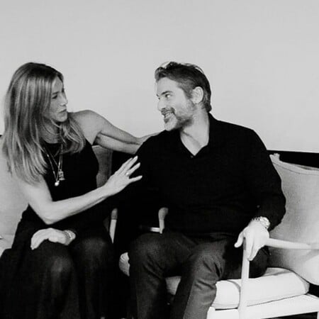 Η Τζένιφερ Άνιστον για τον υπνοθεραπευτή σύντροφό της: «Βοηθάει πολλούς ανθρώπους»