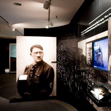 ΧΙΤΛΕΡ ΜΥΘΟΣ ΠΑΠΠΟΥΣ ΕΒΡΑΙΟΣ