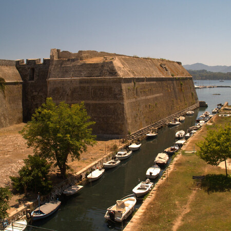 ΥΠΠΟ: Αποκατάσταση της γέφυρας που οδηγεί στο Παλαιό Φρούριο Κέρκυρας