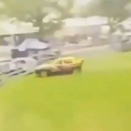 Αυστραλία: Αγωνιστικό αυτοκίνητο έπεσε πάνω στο πλήθος κατά τη διάρκεια ράλι - Αρκετοί τραυματίες