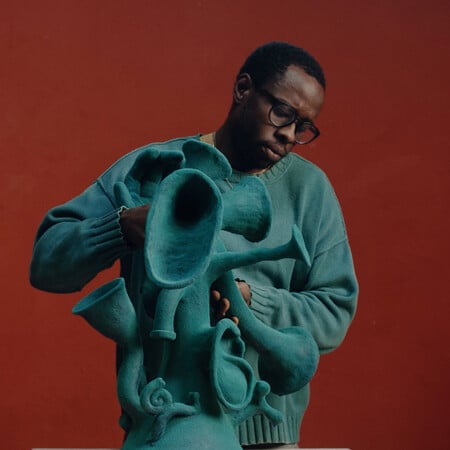 Woody De Othello: «Δημιουργώ κάτι γιατί θέλω να δω τι θα συμβεί αν το φτιάξω»