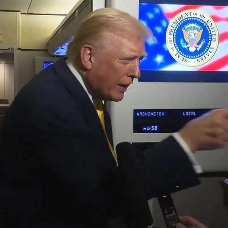 «Ησυχία, γουρουνάκι»: Η οργισμένη απάντηση του Τραμπ σε δημοσιογράφο του Bloomberg