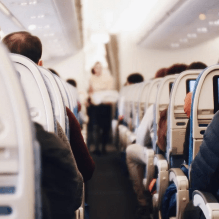 ΓΙΑ ΣΚ - Πώς η Γαλλία σκληραίνει τη στάση της απέναντι στους επιβάτες που προκαλούν επεισόδια στις πτήσεις