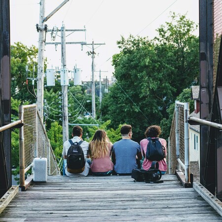 Έρευνα: Η εφηβεία κρατά μέχρι τα 30 