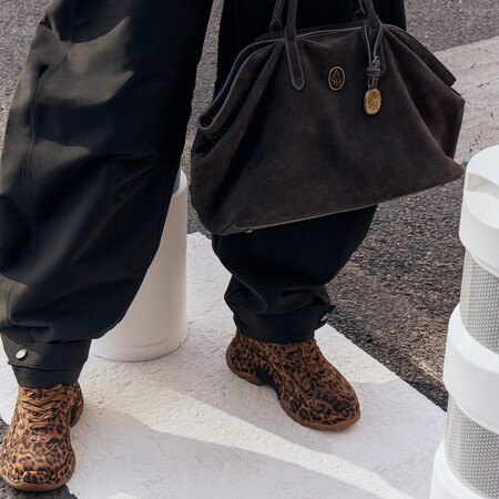 ASH FW25: Η άγρια, ρομαντική επανάσταση της νέας Bold Type θηλυκότητας