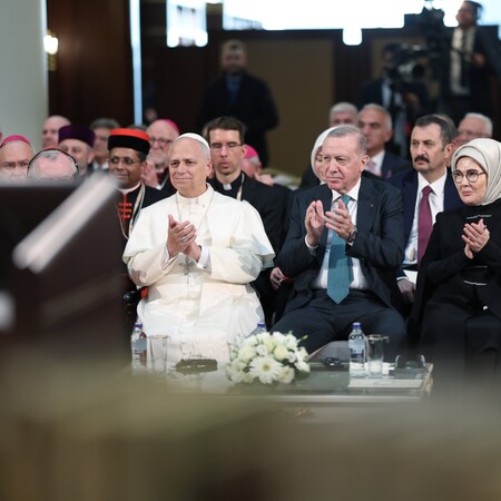 ΠΑΠΑΣ ΛΕΩΝ ΕΡΝΤΟΓΑΝ