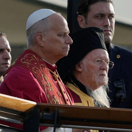 Πάπας και Βαρθολομαίος ενώνουν τις προσευχές τους – Ιστορική συνάντηση στη Νίκαια