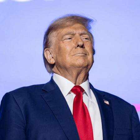 Ο Τραμπ ακυρώνει τα εκτελεστικά διατάγματα του Μπάιντεν που δεν φέρουν τη φυσική υπογραφή του 