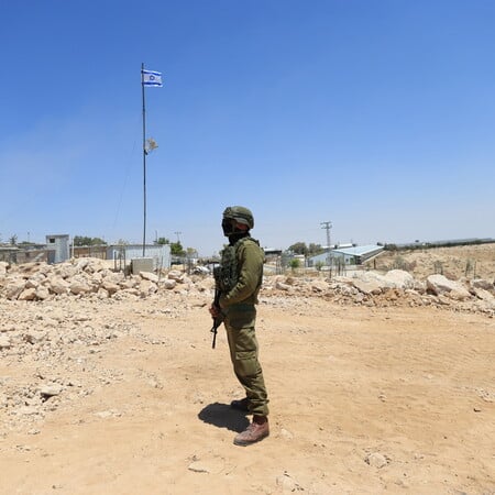 Δυτική Όχθη: Ισραηλινοί έποικοι ξυλοκοπήσαν Ιταλούς και Καναδούς εθελοντές