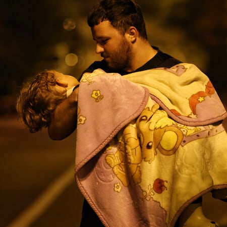 Απέναντι στον πόλεμο 