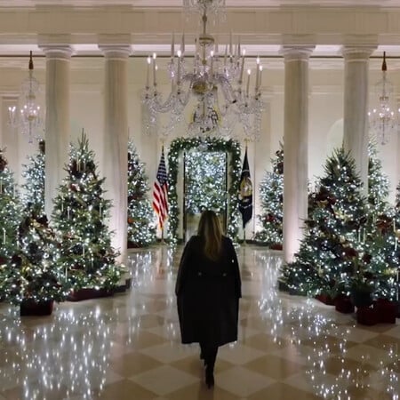 Μελάνια Τραμπ: Αποκάλυψε τον φετινό χριστουγεννιάτικο στολισμό του Λευκού Οίκου 