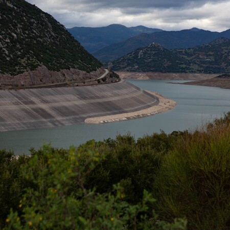ΝΕΡΟ ΑΠΟΘΕΜΑΤΑ ΚΑΚΟΚΑΙΡΙΑ BYRON