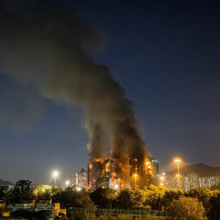 Η Κίνα προειδοποιεί τα διεθνή ΜΜΕ για τη φωτιά στο Χονγκ Κονγκ: «Μην διαδίδετε συκοφαντίες»