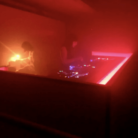 Η πρώτη μου βραδινή έξοδος σε παριζιάνικο κλαμπ 