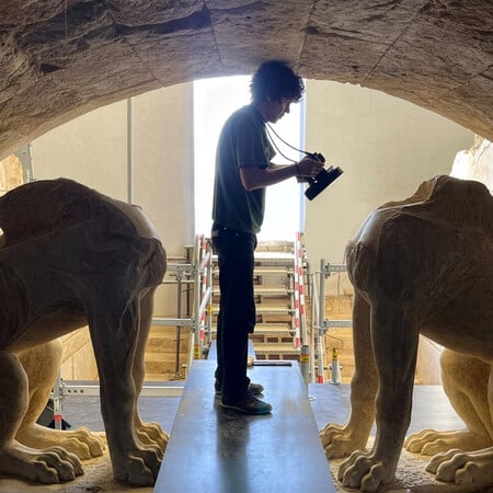 ΥΠΠΟ: Το ταφικό μνημείο του Τύμβου Καστά στην Αμφίπολη φωτίζεται με νέα χρώματα